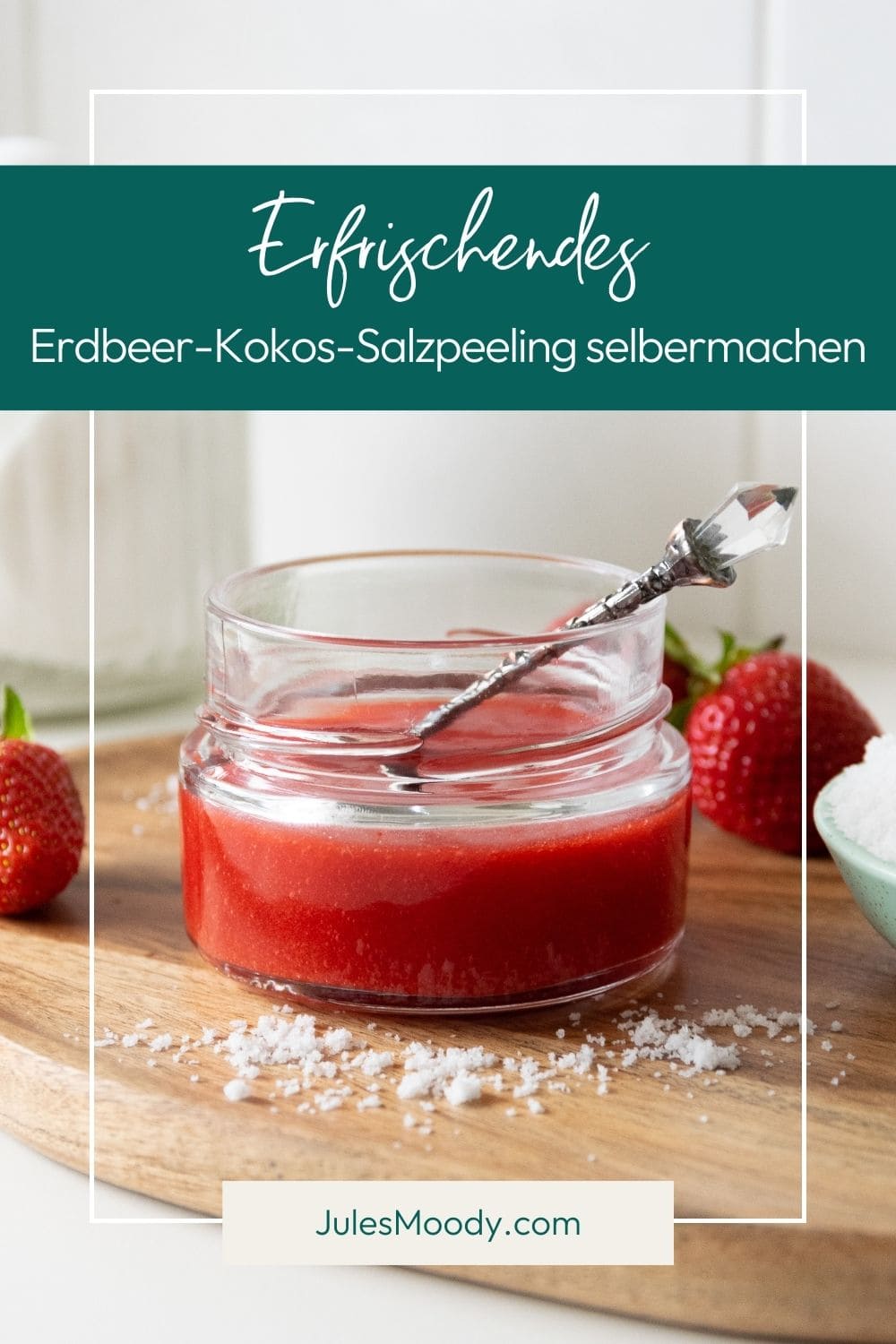 Erfrischendes Erdbeer-Kokos-Salzpeeling ganz einfach selbermachen